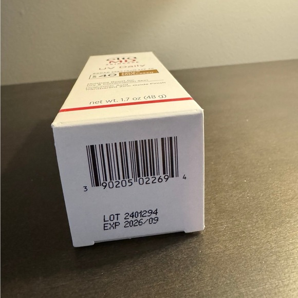 Elta MD UV Daily SPF 40 Tinted Facial Sunscreen 1.7 oz 48 g NIB EXP 9/26 - Picture 5 of 5